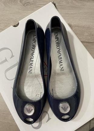 Босоніжки Кремовые укороченые с лампасами шелк giorgio armani