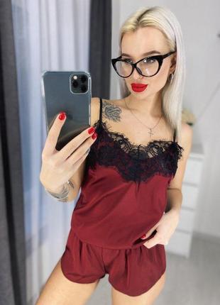 Летняя легкая женская пижама майка и шортики шелковая пижама комплект для сна размер 48-50 цвет бордовый