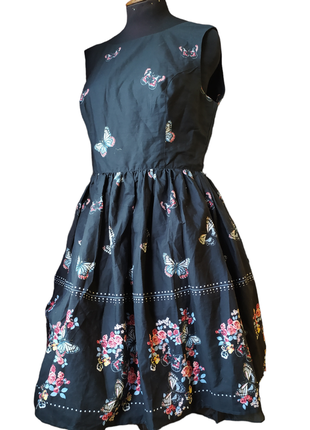 Сукня у стилі 50-х