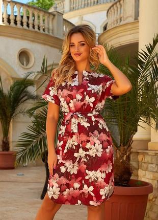 Красивое летнее платье женское с коротким рукавом цветы бордовое платье на лето с поясом из ткани софт