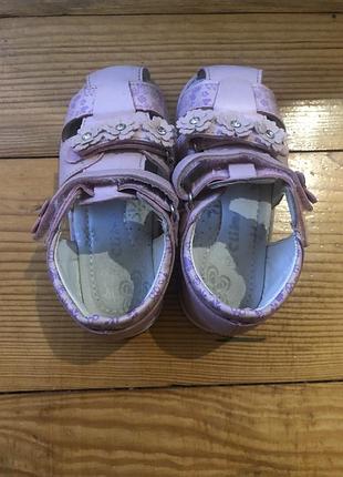 Босоніжки для дівчинки 3