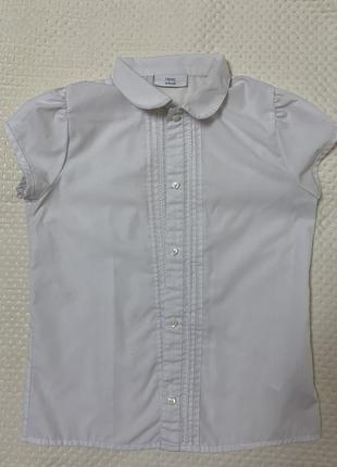 Класична біла блузка