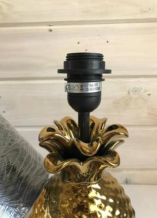 Декоративная настольная лампа черная, золотая ананас3 фото