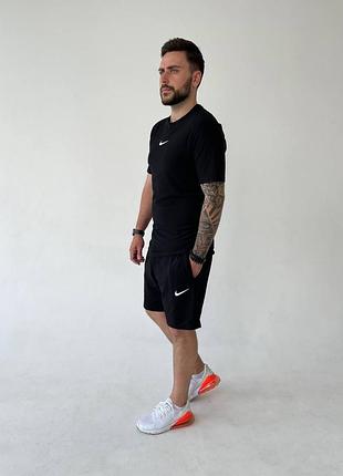 Спортивный комплект футболка и штаны в трех цветах