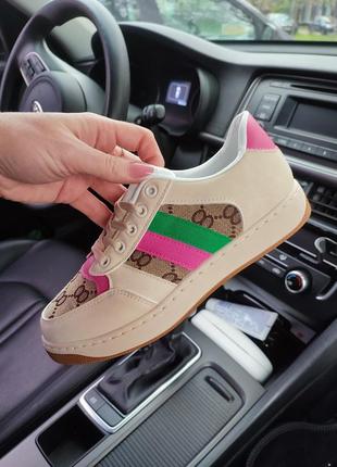 Стильные женские кроссовки в стиле гущи