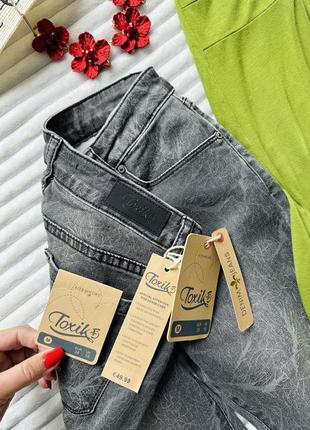 Новые джинсы и натуральный топ  цвета фисташ3 фото