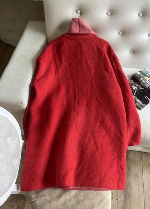 Красное шерстяное пальто оверсайз с шарфиком7 фото