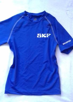 Футболка брендова