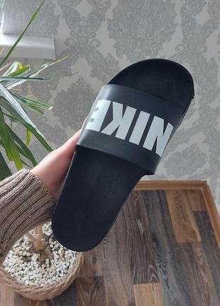 Чоловічі шльопанці nike benassi black white 3 / smb6 фото