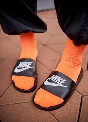 Жіночі шльопанці nike black white logo v2 / smb