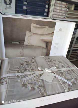 Постільна білизна класу люкс pupilla сатин з вишивкою євро розмір капучино