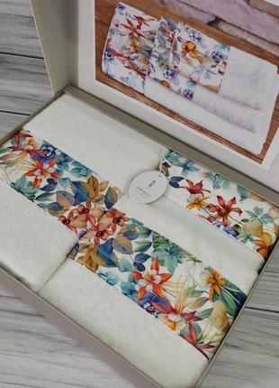 Набор махровых полотенец 3 шт в подарочной коробке dantela турция вставка из сатина 02