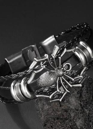 Стильный браслет с пауком в готическом стиле
