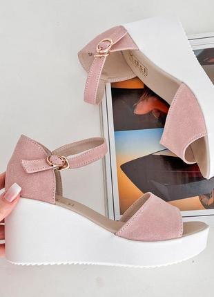 Босоножки на танкетке3 фото