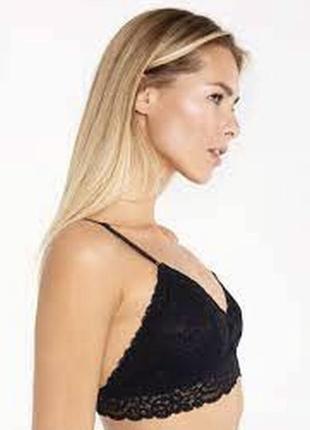 Топ бра черный кружевной с чашками