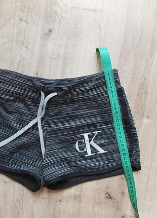Спортивные шорты,женские шорты calvin klein jeans