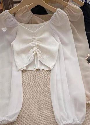 Топ на затяжке с объемными рукавами топ в рубчик