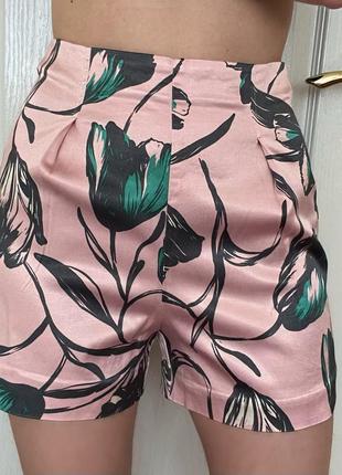 Шорти з защипами на високій посадці river island