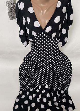 Шикарне плаття в горох