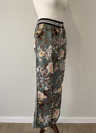 Сатиновые легкие брюки штаны цветы2 фото