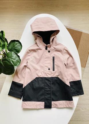 Primark стильная куртка-макинтош на флисе на девочку 5-6 лет
