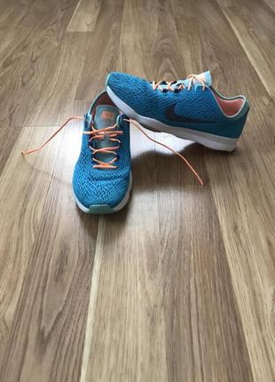 Кросівки nike zoom fit4 фото