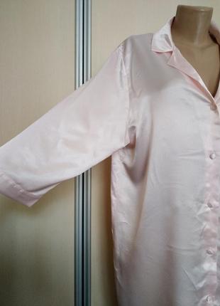 Ніжна рожева атласна нічна сорочка2 фото
