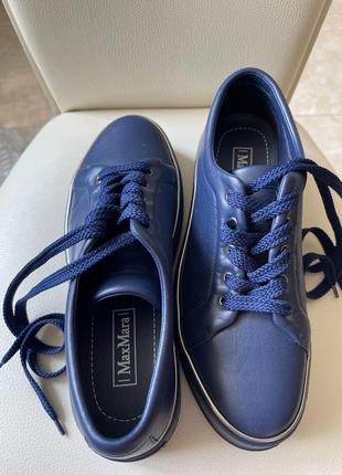Сникерсы max mara38p