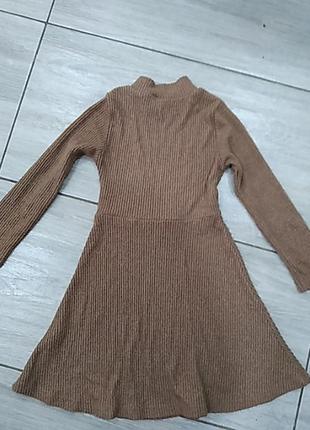 Zara тепленьке платя у рубчик 116р.та 128-134 р.купляли обом сестричкам,на 4,5 років 2