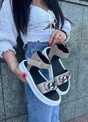 Босоніжки з натуральної шкіри