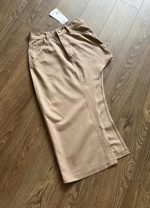 Юбка джинсовая короткая миди коричневая с асимметричным вырезом2 фото