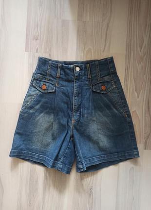 Шорты джинсовые