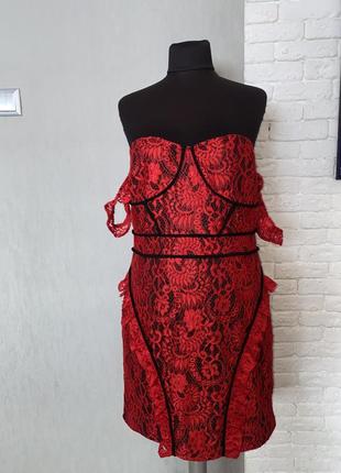 Короткое коктейльное гипюровое платье по фигуре с обнаженными плечами plt prettylittlething, xxxl 52р1 фото