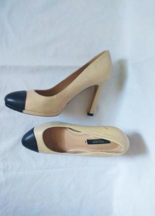 Кожаные туфли zara