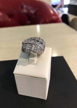 Брендовое кольцо серебро с камушками3 фото
