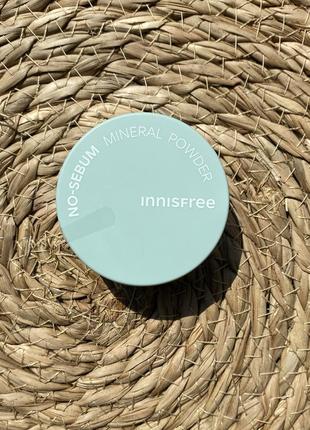 Мінеральна прозора пудра, що матує innisfree no sebum mineral powder2 фото