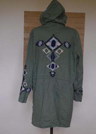 Куртка хаки с вышивкой-орнаментом 42 евро размер amisu2 фото
