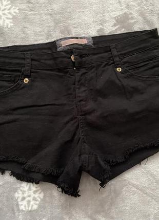 Шорти bershka