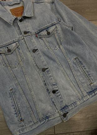 Оригінальна джинсовка джинсова куртка levi's trucker jacket stonebridge5 фото