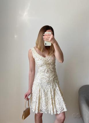 Вечірня сукня із мережива кольору айворі3 фото