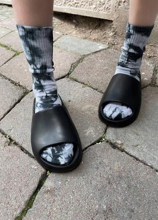 Капці adidas yeezy