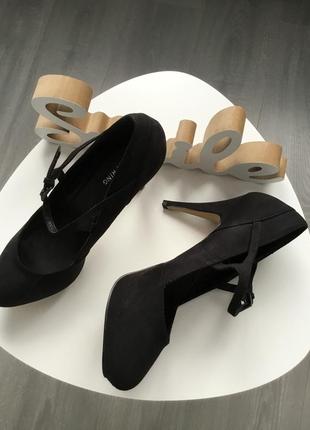Новые роскошные туфли на легкой платформе и шпильке размер 38/395 фото