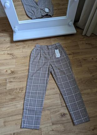 Штани брюки stradivarius розмір xs -s 34-36