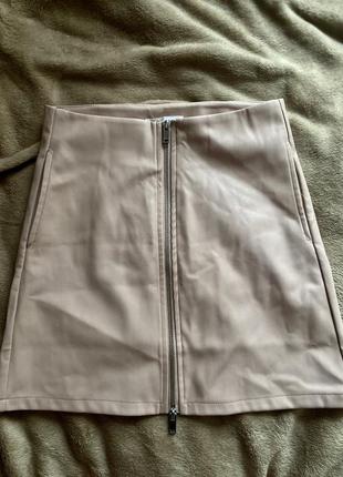 Женская мини юбка из эко-кожи