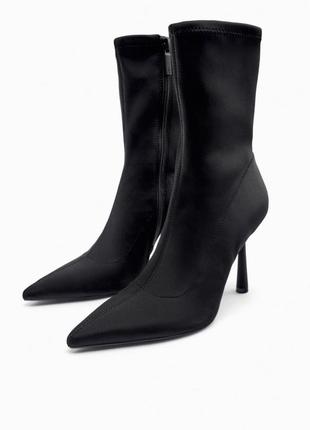 Нейлоновые ботиночки на высоком каблуке zara