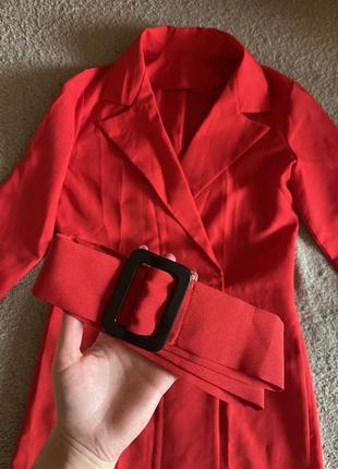 Червона сукня-піджак3 фото