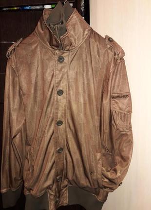 Чоловіча, фірмова куртка ефект 2 в 1.р укр 50-54.us m