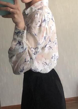 Блузка в цветочный принт ,размер s2 фото