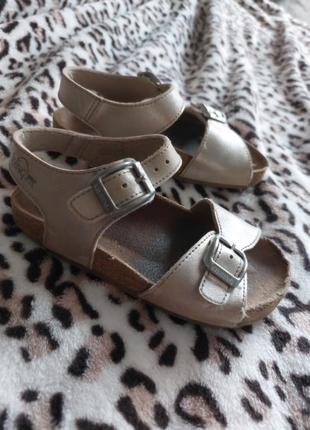 Босоніжки 2