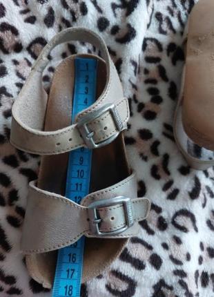 Босоніжки 5